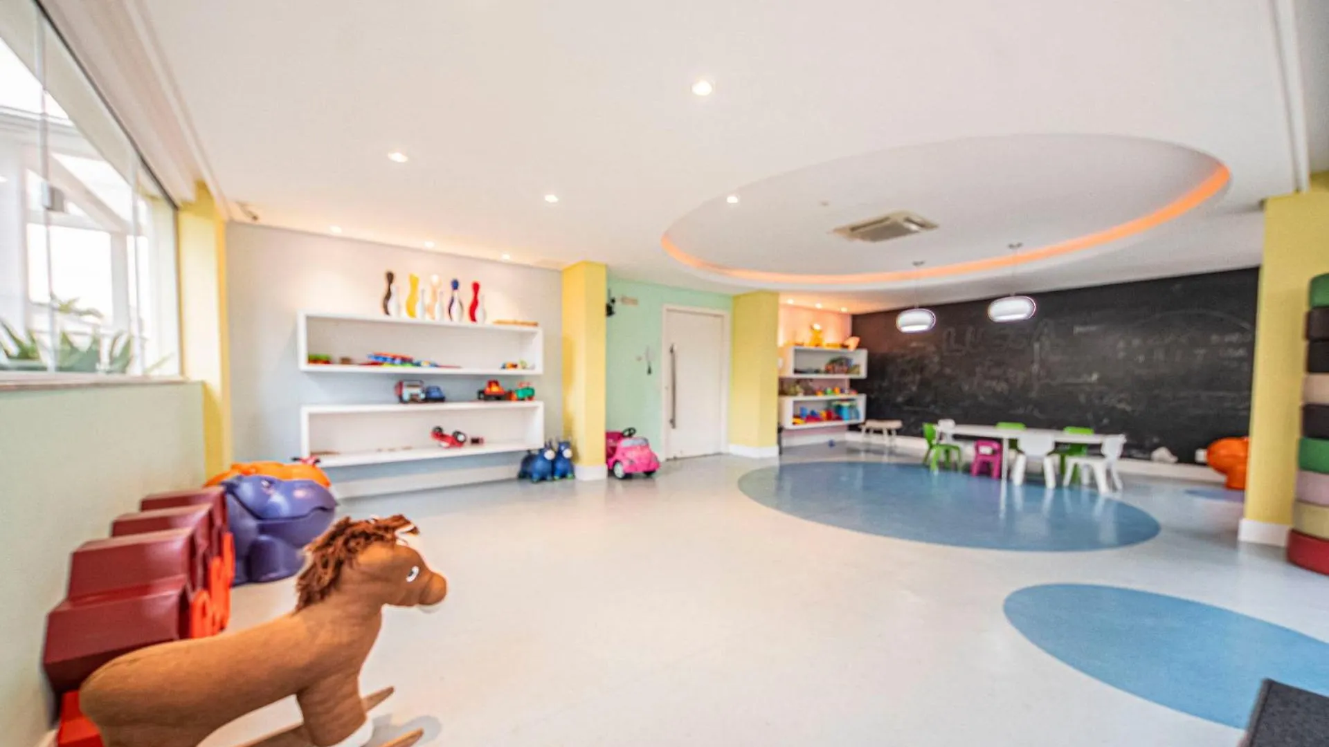 Apto Moderno Com Piscina E Academia Qn1439 Florianopolis 0*,